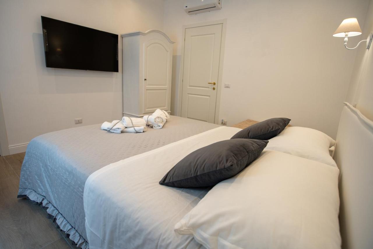 Suite Imperiale Colosseo Roma Exterior foto